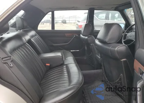 1986 Mercedes-Benz 420 Sel из США, поврежденный, VIN WDBCA35D2GA246302